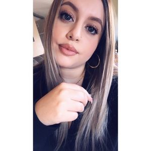 Meet your Posher, Jasmine